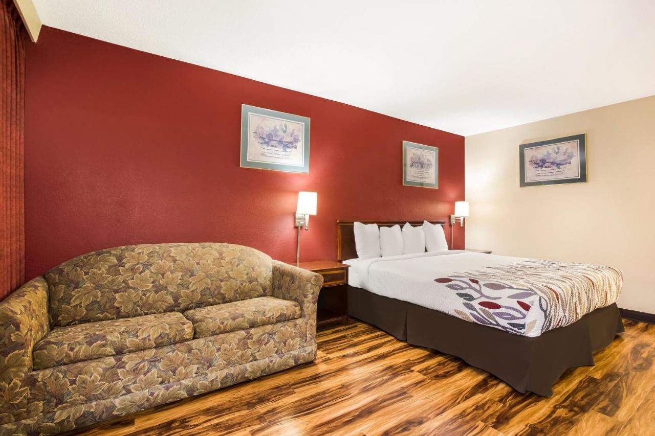 Red Roof Winchester - Lexington East Экстерьер фото